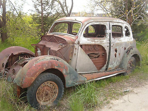 1936 Ford Sedan