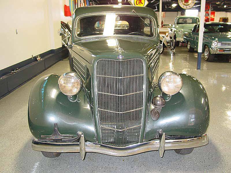 1935 Ford Tudor Sedan - Front